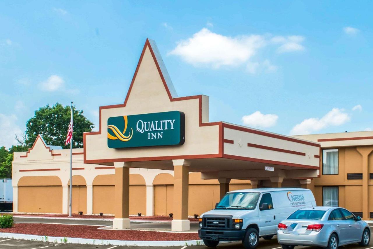 Quality Inn New Kensington Exterior foto